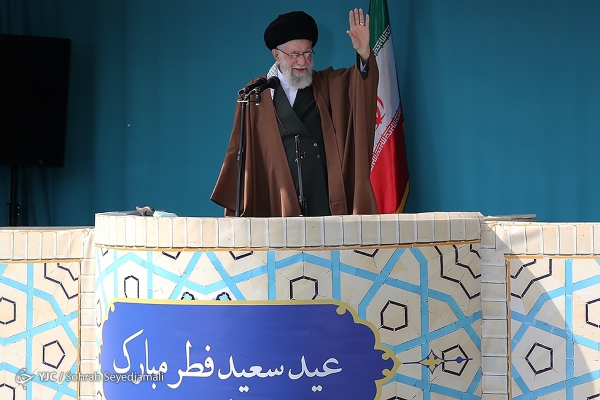 اقامه نماز عید سعید فطر به امامت رهبر معظم انقلاب در تهران